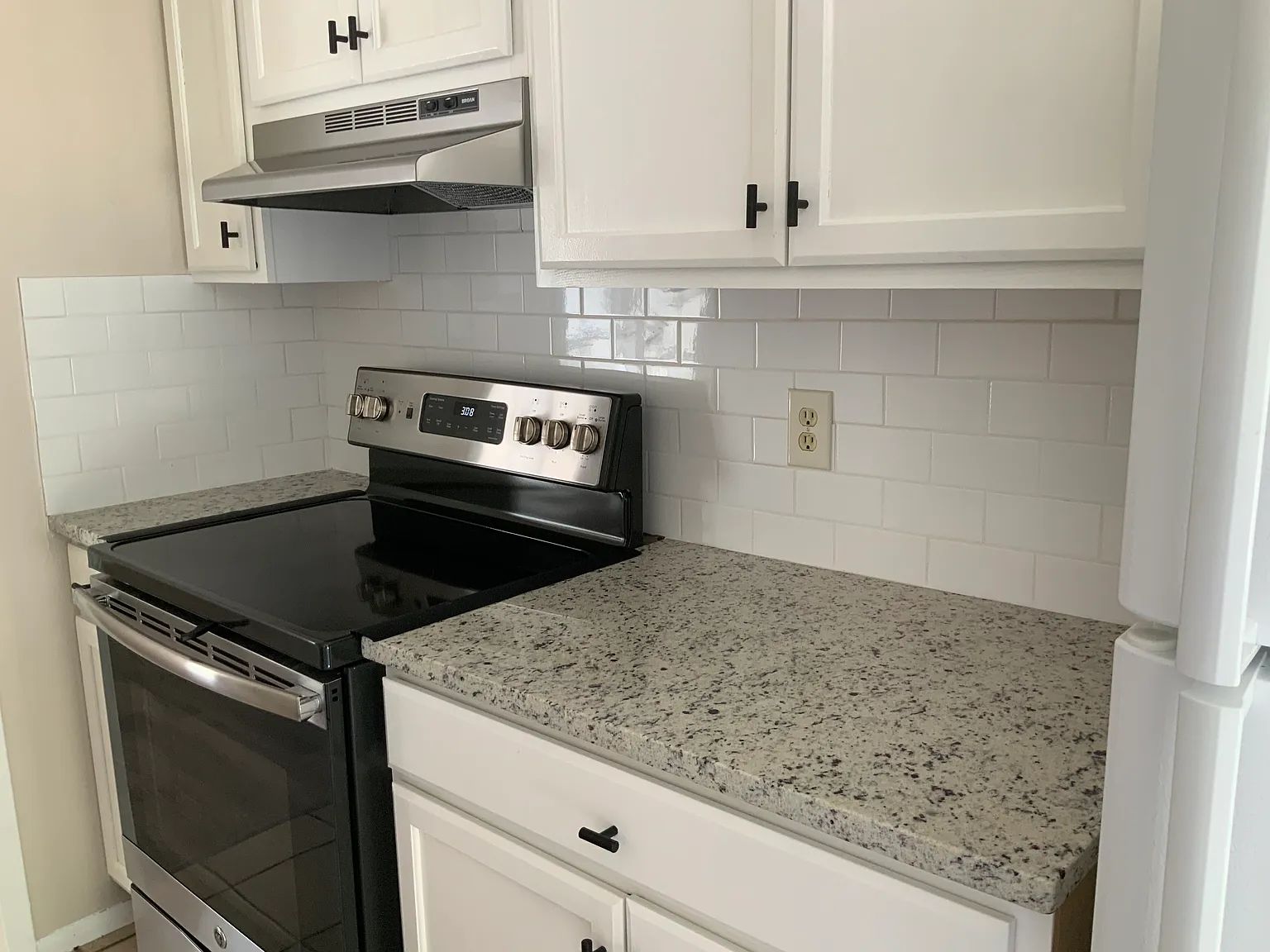 3 bed, 1440 sqft, $1,600 — Photo 3