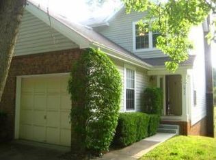 1215 Maple Shade Ln, Charlotte, NC 28270