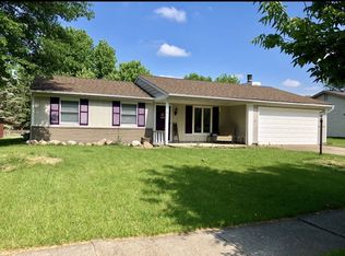 3617 Aboite Lake Dr, Fort Wayne, IN 46804