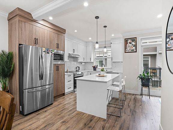 3rd image of 2033 McKenzie Rd #11