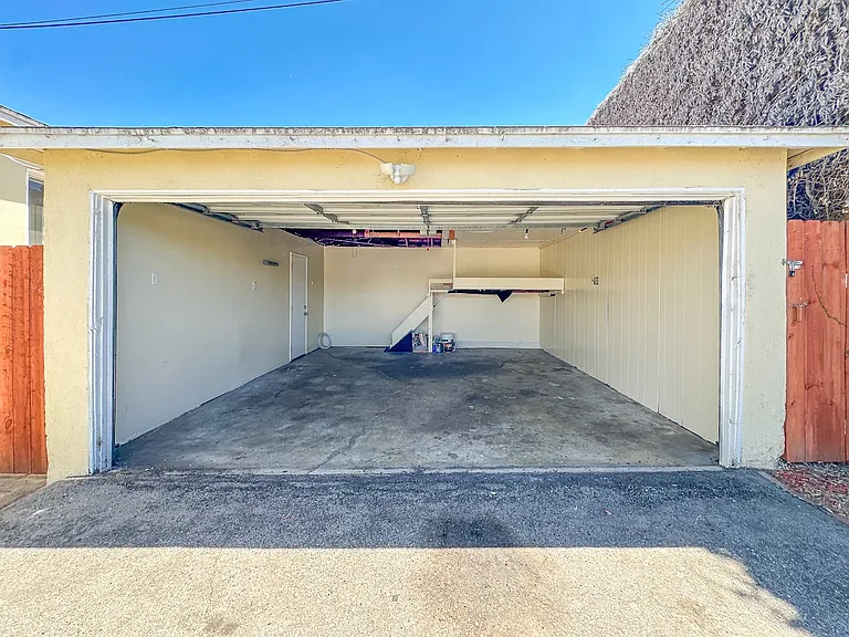 4520 Marine Ave — Photo 20