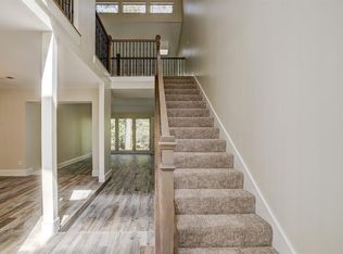 9113 Briar Forest Dr, Houston, TX 77024