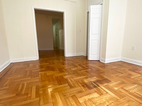 3rd image of 229 E 12th St APT 35A