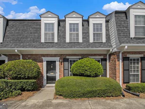 10 Newport Pl NW, Atlanta, GA 30318