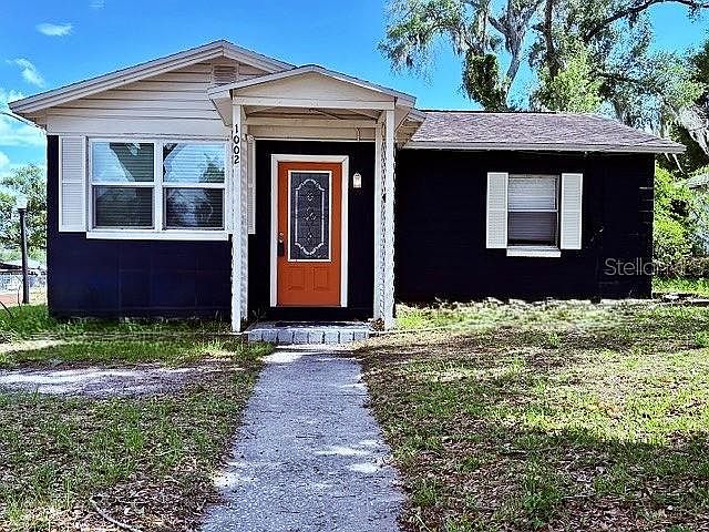1st image of 1002 OAKHILL STREET