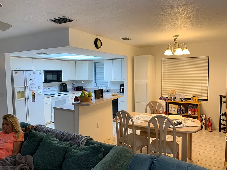 2427 Twin Dr — Photo 12