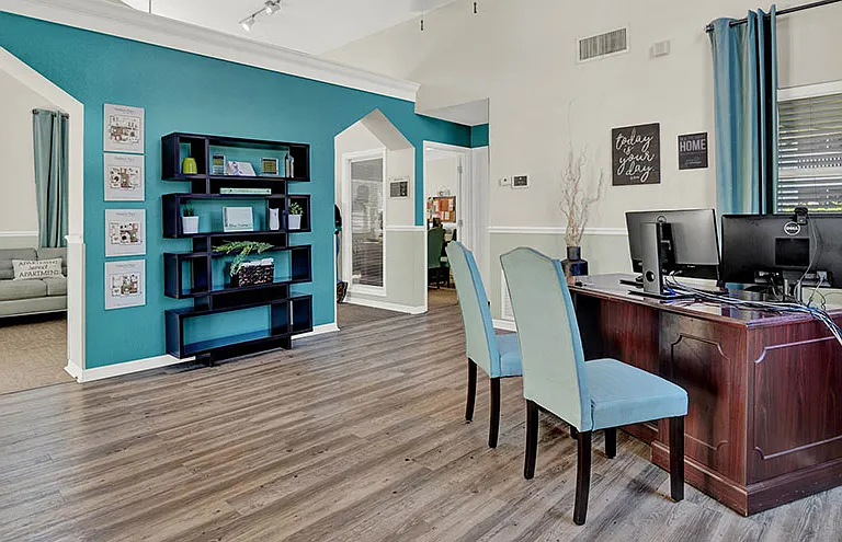 Paddock Place Apartment Homes — Photo 10