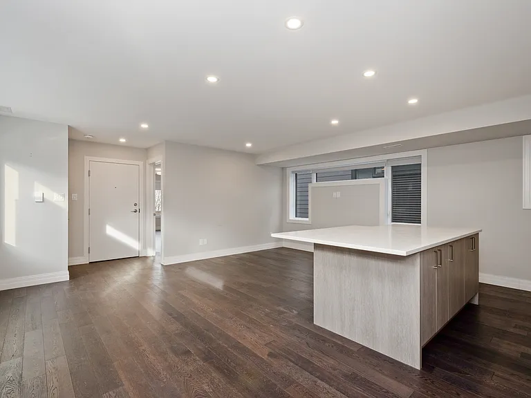 136 Willow St #BASEMENT — Photo 21