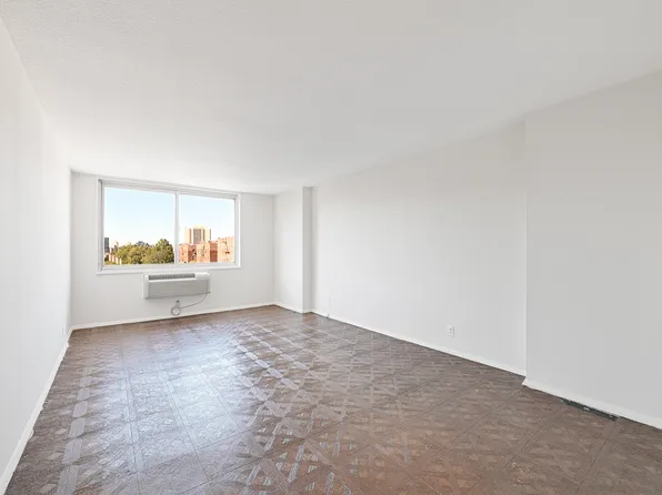 118-17 Union Turnpike image 11 of 25