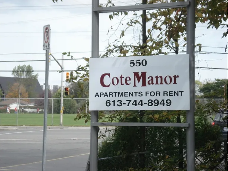 550 Cote St — Photo 2