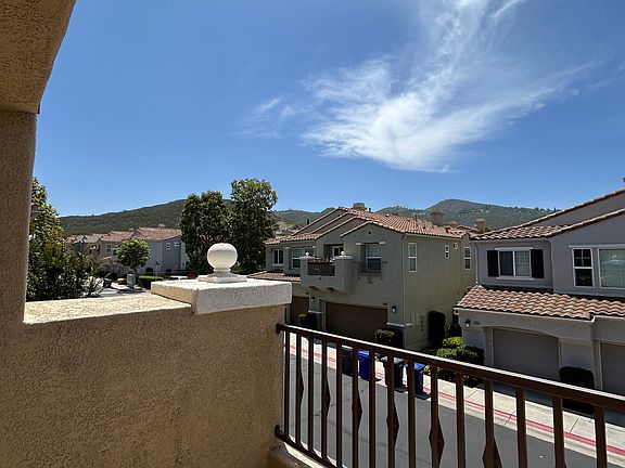 2nd image of 204 Aurora Ave
