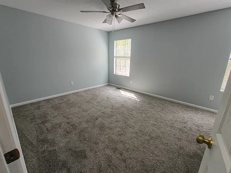 914 Sir Lionel Ct — Photo 14