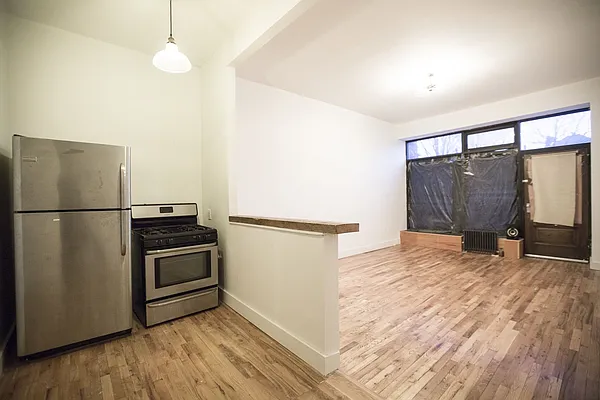 Rented by Wyckoff Heights Realty Inc. | media 9