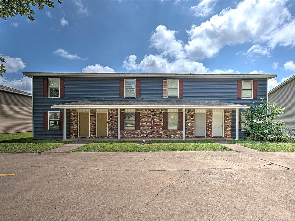 1st image of 1505 A B C D Oriole St