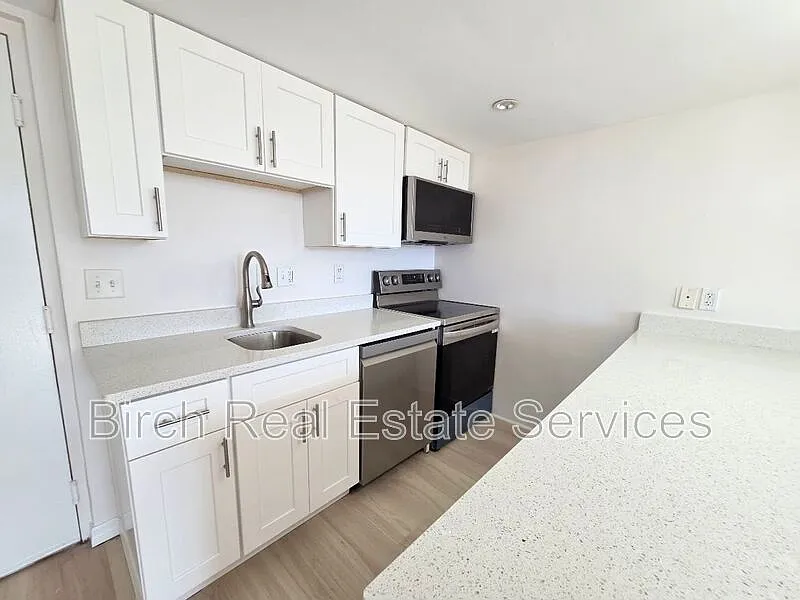 2 bed, 2.0 bath, 912 sqft, $1,850 — Photo 3