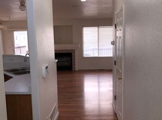 1295 S Zeno Cir UNIT B, Aurora, CO 80017