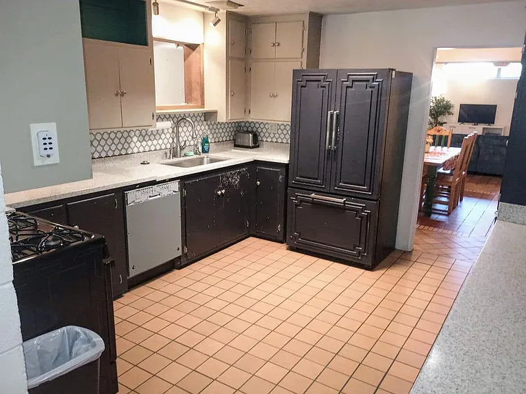 903 W Riverside Dr #A — Photo 7