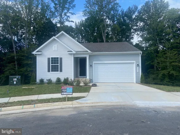 6207 Bobcat Ln, King George, VA 22485