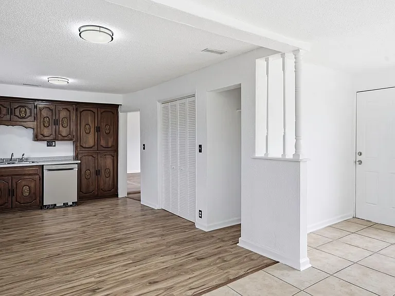 220 Brooklyn Ave — Photo 3