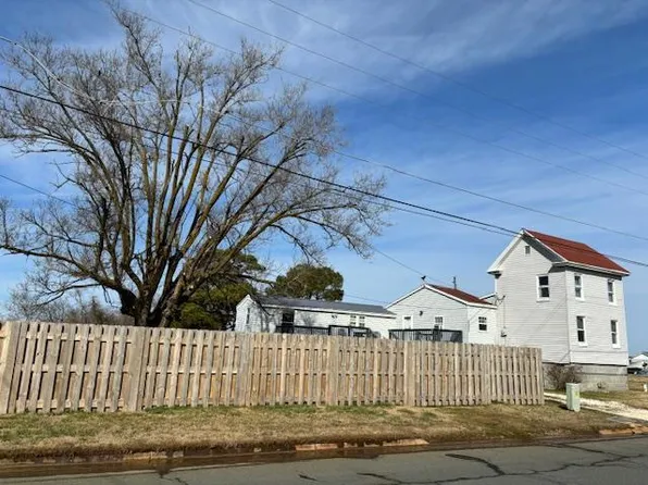20425 Saxis Rd, Saxis, VA 23427
