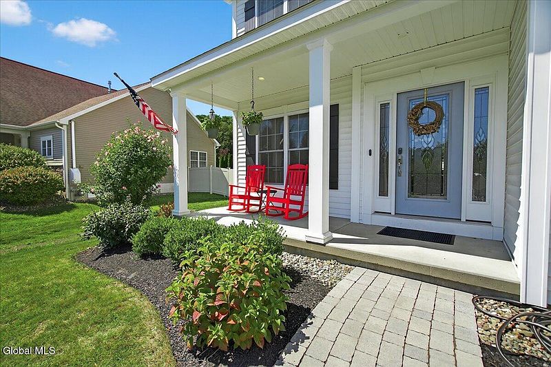 2nd image of 27 Denhelder Drive
