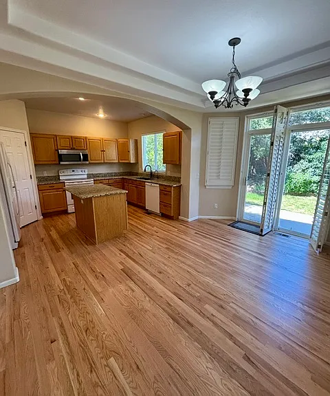 9959 Sylvestor Rd — Photo 7