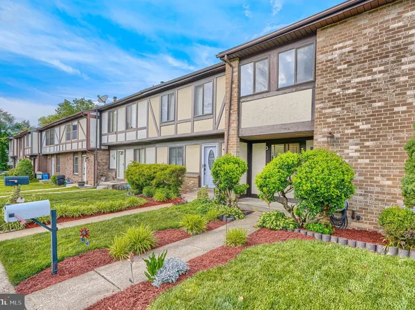 127 Bourbon Ct, Baltimore, MD 21234