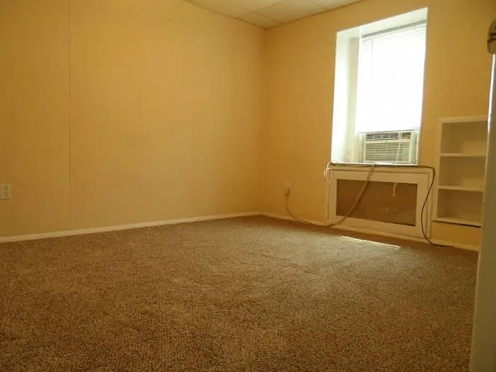 2nd Flr BR w Lg closet!