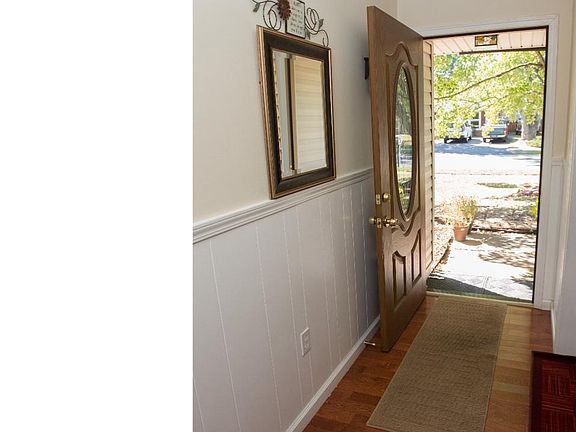3rd image of 17 Dunbar Rd