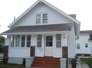 1344 S 18th St, Manitowoc, WI 54220