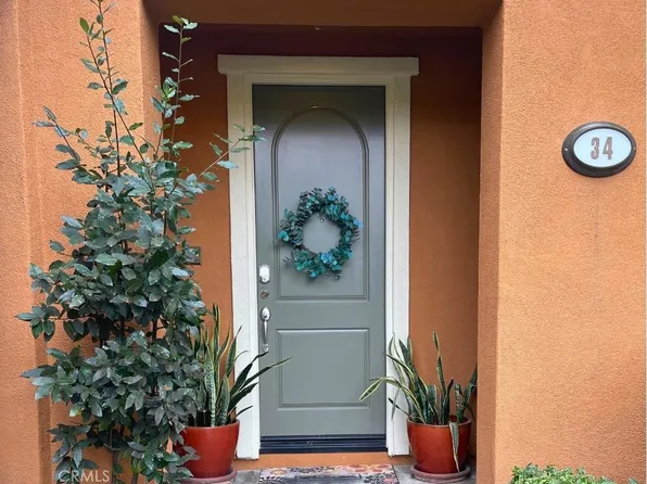 34 Pathway, Irvine, CA 92618
