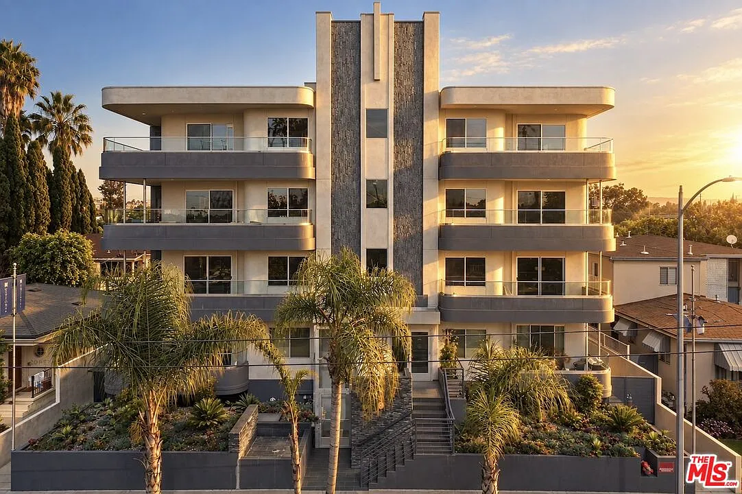 2 bed, 3.0 bath, 1389 sqft, $6,500 — Photo 4