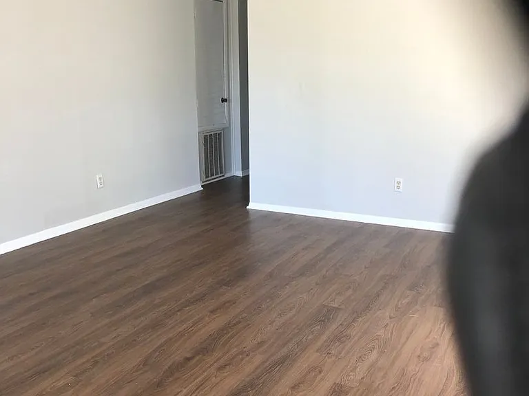 1147 Cornwell St — Photo 12