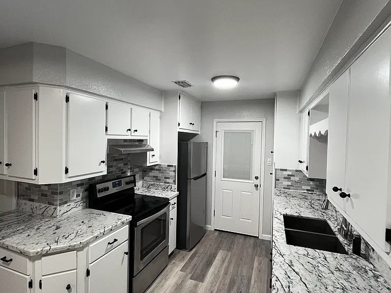 920 E Escondido Rd #D — Photo 6