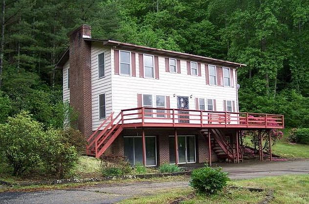 1st image of 120 Jarrett Dr