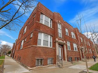 4025 N Kimball Ave #2, Chicago, IL 60618
