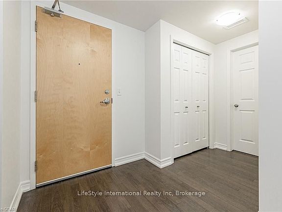 5th image of 901 Paisley Rd #103