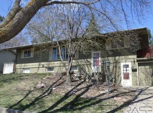 908 E 38th St, SIOUX FALLS, SD 57105