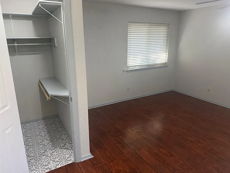 7604 Bender Dr — Photo 15