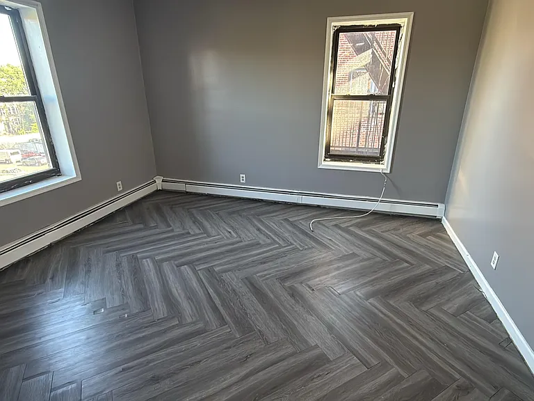 66 N 9th St #4L — Photo 5