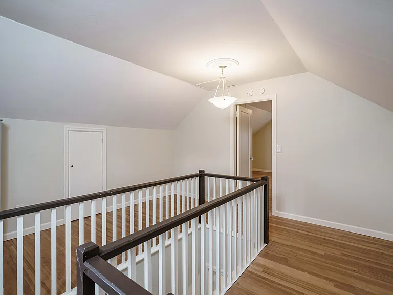 507 Beech St — Photo 19