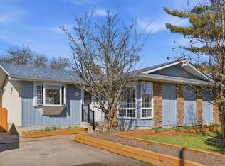 431 Queen E, Calgary, AB T2J 4H2