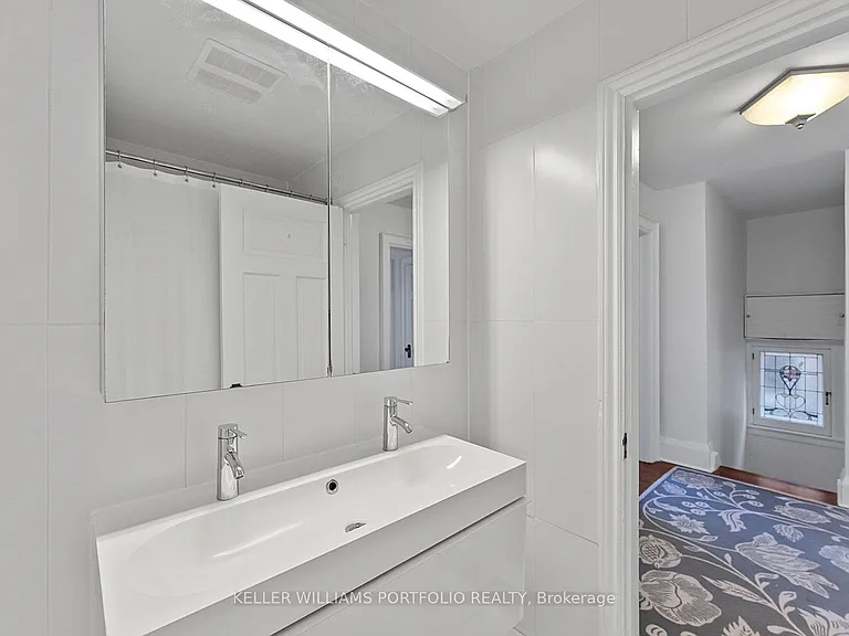 145 Glengrove Ave W — Photo 37