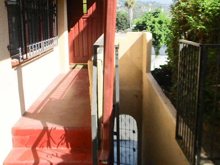 1 Waverly Dr — Photo 6