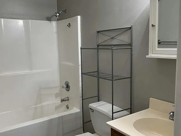 7184 Cedar Hill Rd — Photo 4