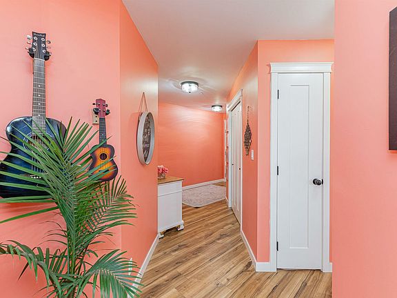 5th image of 105 Ambleside Dr SW #207