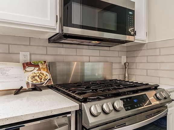 4th image of 6286 Worsham Way