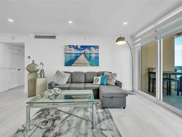 2501 S Ocean Dr #Penthouse 38 — Photo 6