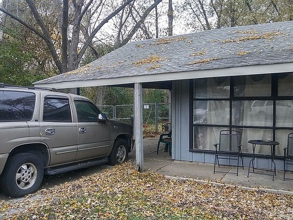 5th image of 4450 182nd St