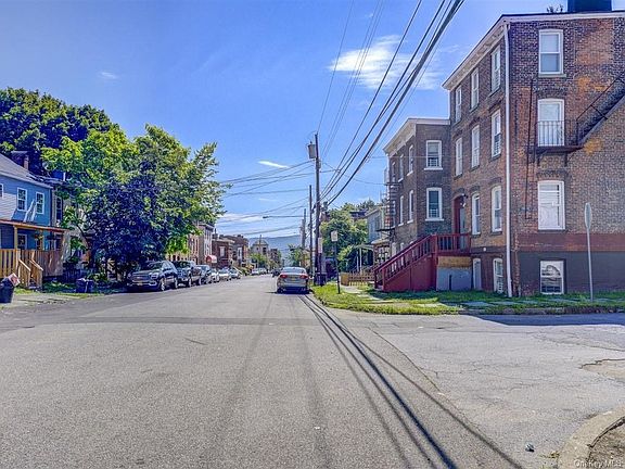 3rd image of 289 1st St